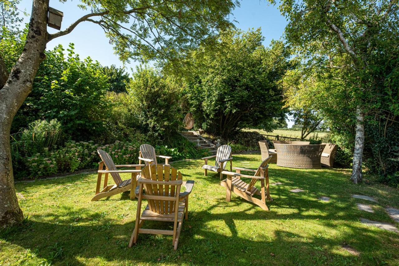 Log Cabin Near Bath Chippenham  Exterior photo